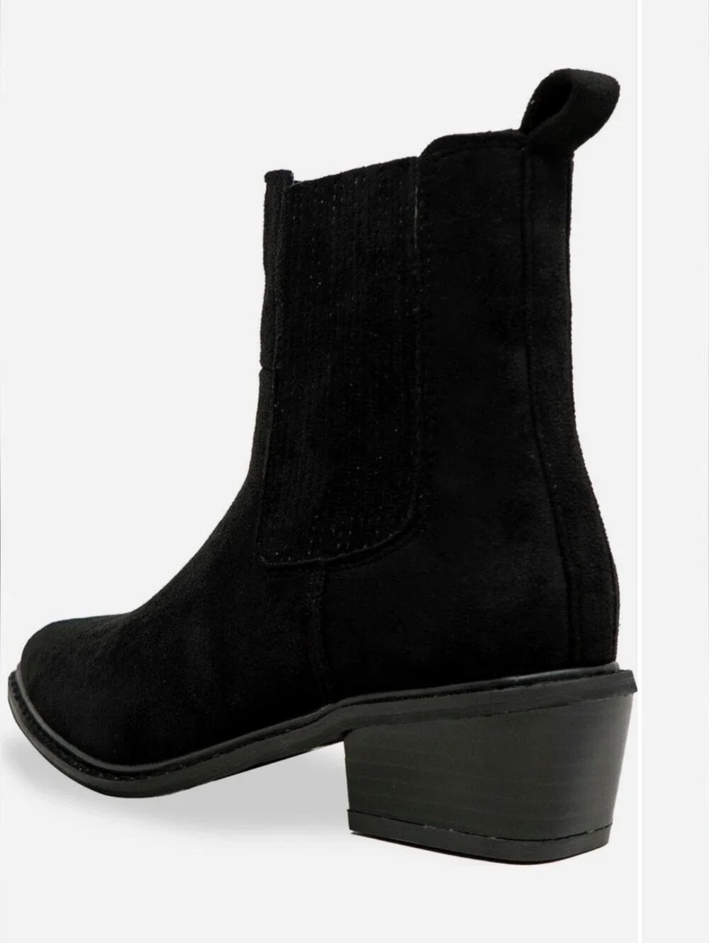 Chase + Chloe NIB Women's Black Western Block Suede Chelsea Ankle Boots. Size 9